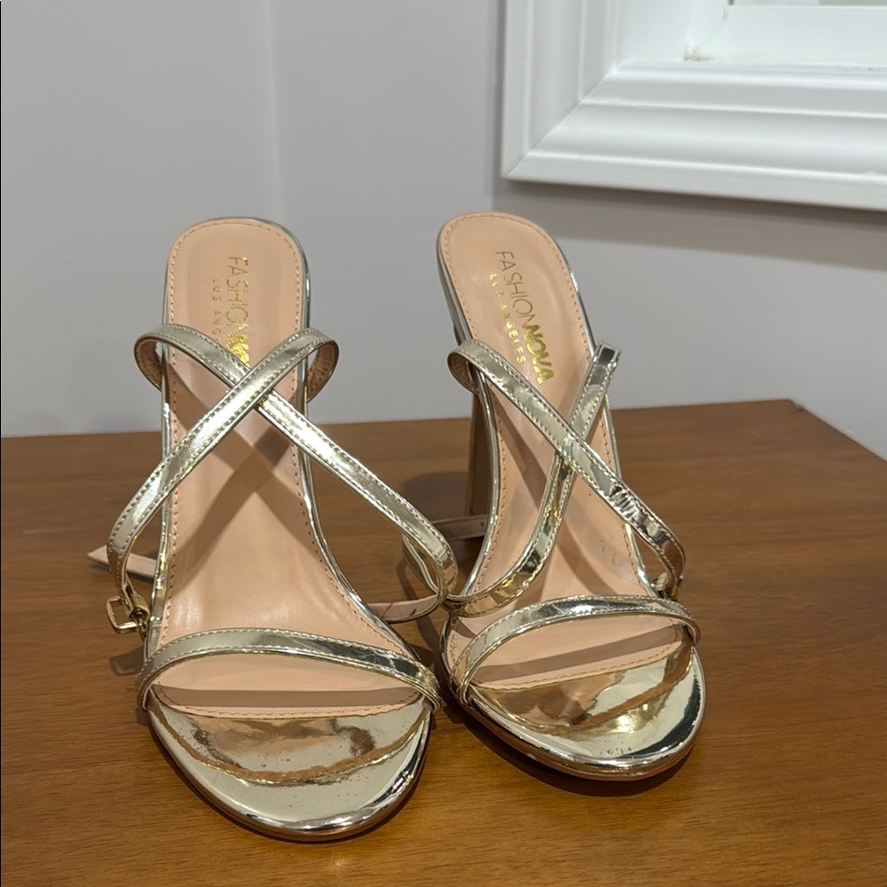 Fashion Nova Gold Stiletto Heels Elegant Strappy Design